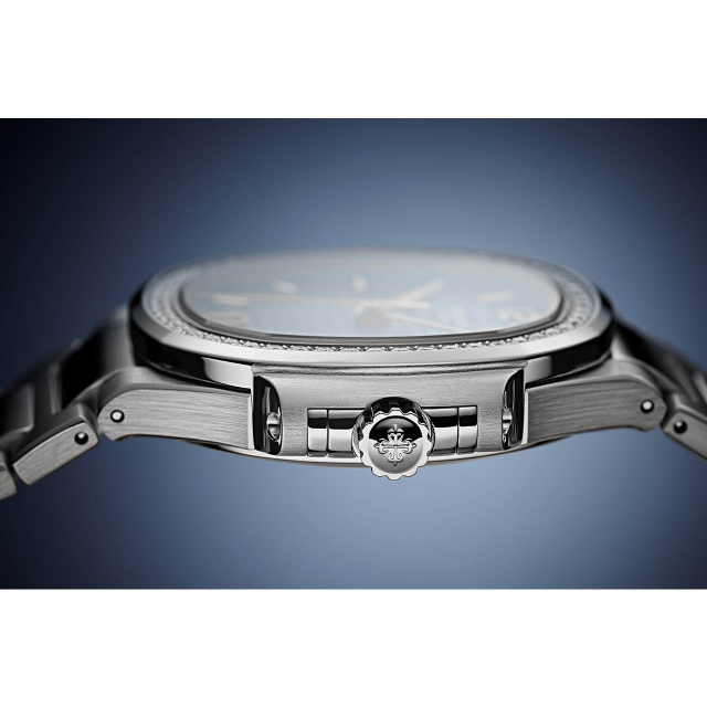 PATEK PHILIPPE 婦人用ノーチラス《レディス・オートマチック》 Ref.7118/1200A-001