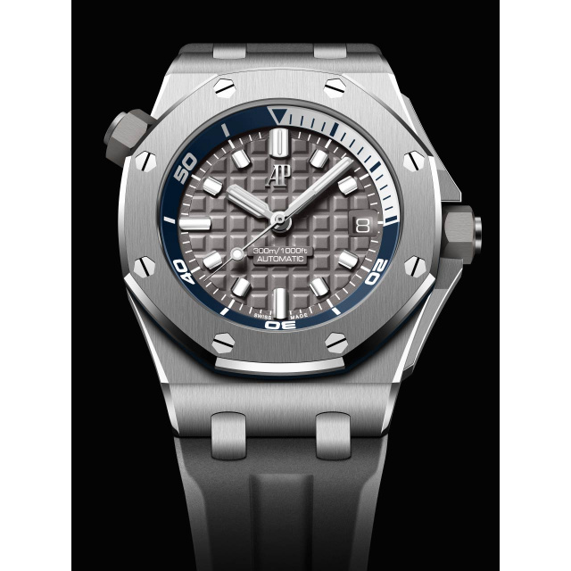 AUDEMARS PIGUET ロイヤル オーク オフショア ダイバー 15720ST.OO.A009CA.01