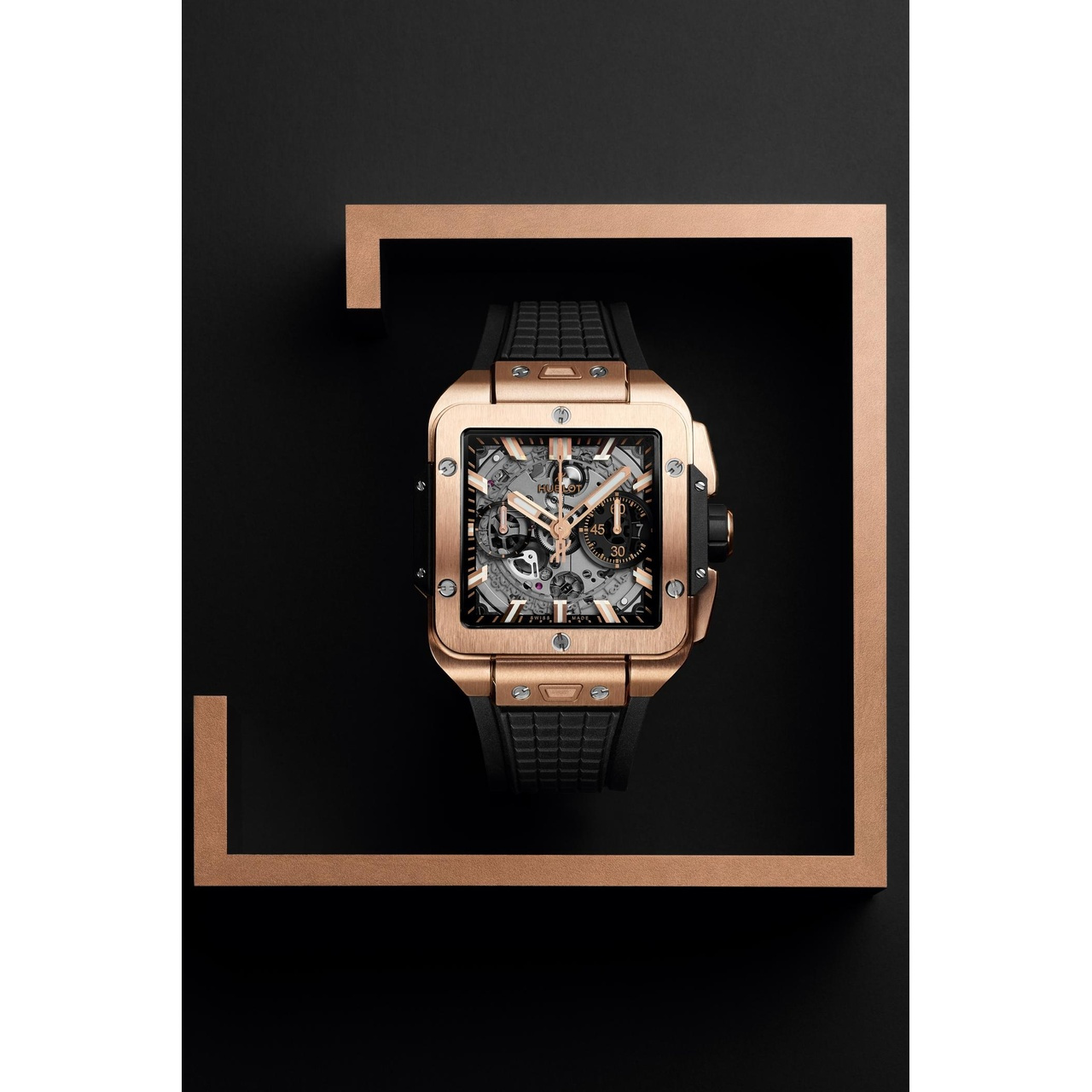 HUBLOT スクエア・バン キングゴールド 42mm 821.OX.0180.RX