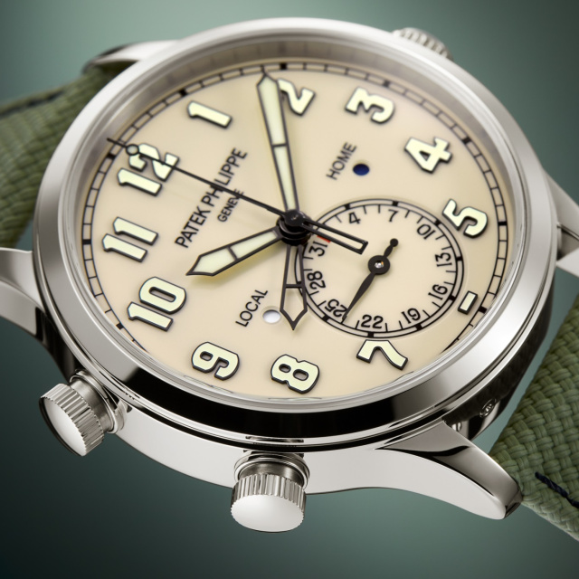 PATEK PHILIPPE カラトラバ・パイロット・トラベルタイム 5524G-010