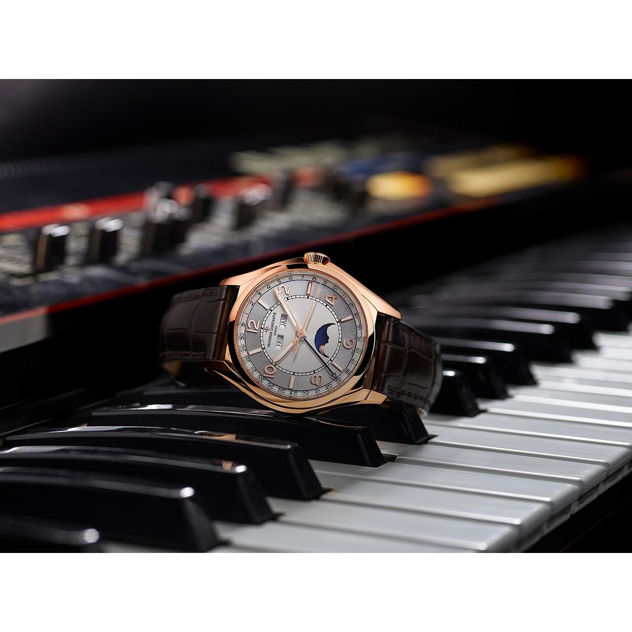 フィフティーシックス・コンプリートカレンダー 4000E/000R-B438｜VACHERON CONSTANTIN -  ヴァシュロン・コンスタンタン｜ウォッチ｜神戸三宮 正規時計宝飾店カミネ｜神戸三宮 正規時計宝飾店カミネ