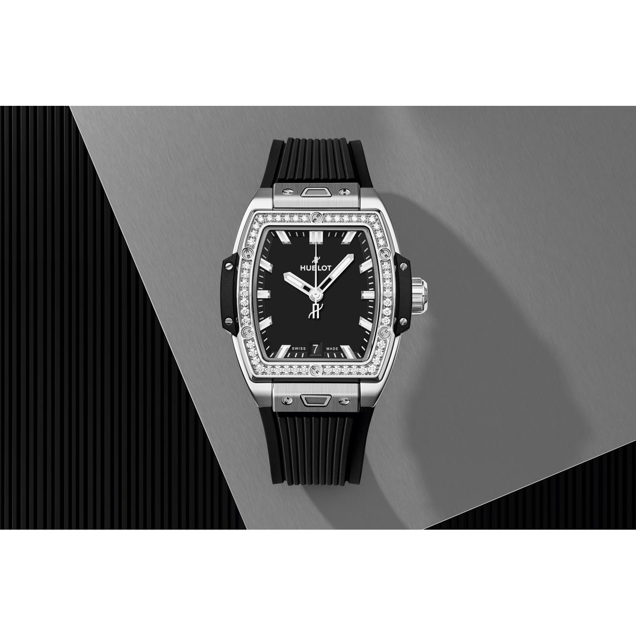 HUBLOT スピリット オブ ビッグ・バン チタニウム ダイヤモンド 39mm 662.NX.1170.RX.1204