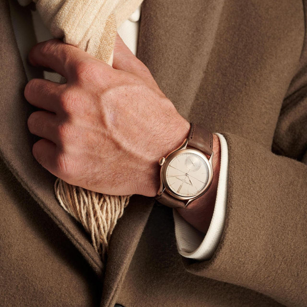 LAURENT FERRIER クラシック・オリジン ベージュ LCF036.R5.BR5