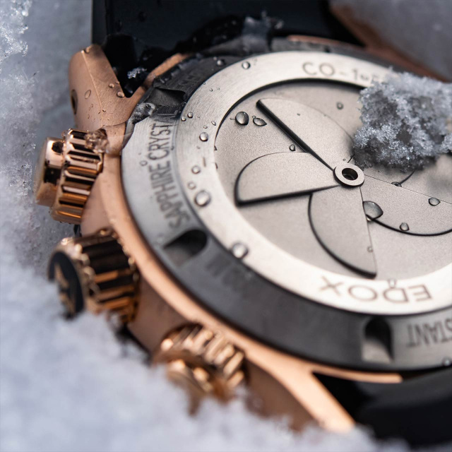 EDOX クロノオフショア1 クロノグラフ 10242-TINR-NIR