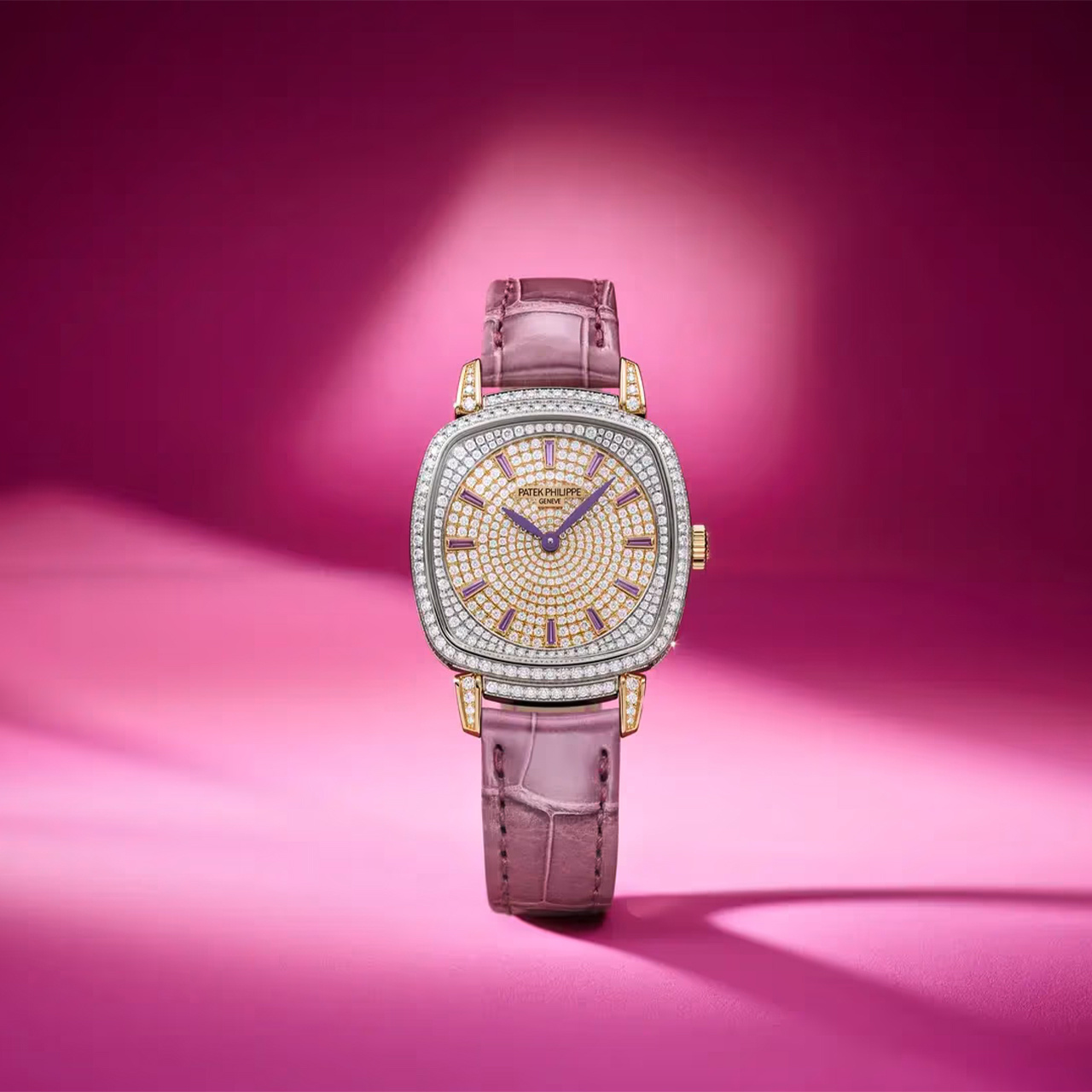 PATEK PHILIPPE ゴンドーロ・レディス・ファースト 7043/250GR-001