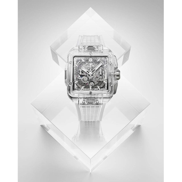 HUBLOT スクエア・バン ウニコ サファイア 821.JX.0120.RT
