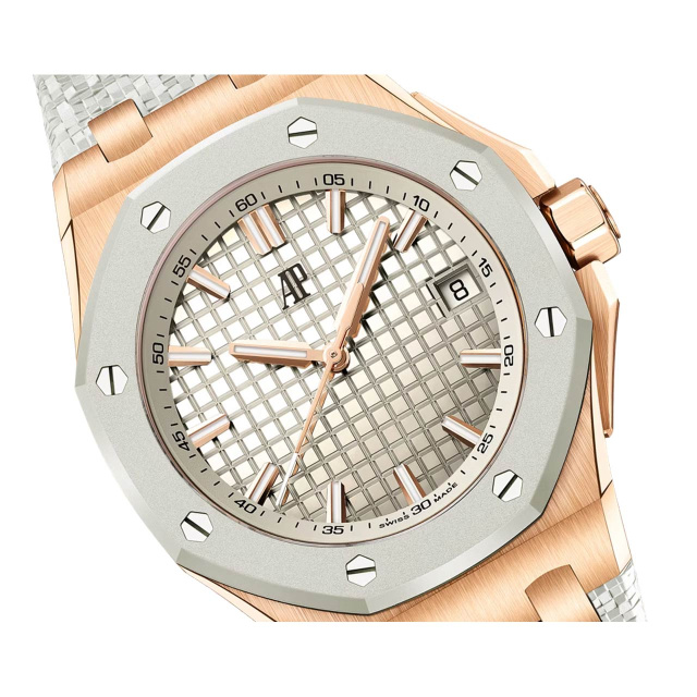 AUDEMARS PIGUET ロイヤル オーク オフショア
オートマティック 77605OK.OO.A101CA.01
