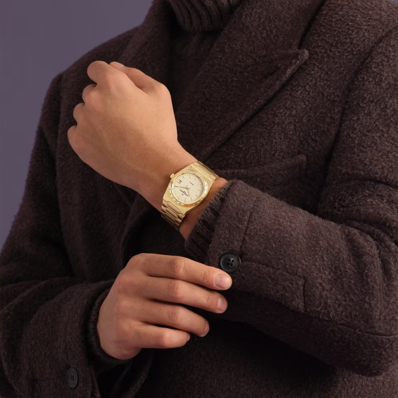 VACHERON CONSTANTIN ヒストリーク・222 4200H/222J-B935