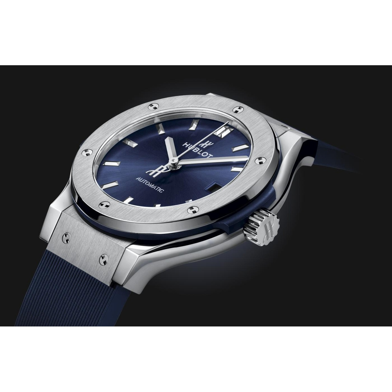 HUBLOT クラシック・フュージョン チタニウム ブルー 38mm 565.NX.7170.RX