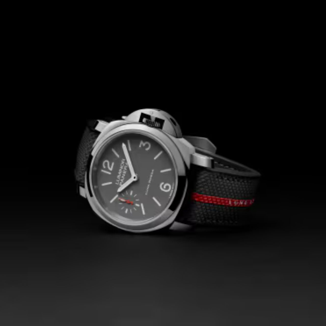 PANERAI ルミノール トレ ジョルニ ルナ・ロッサ PAM01653
