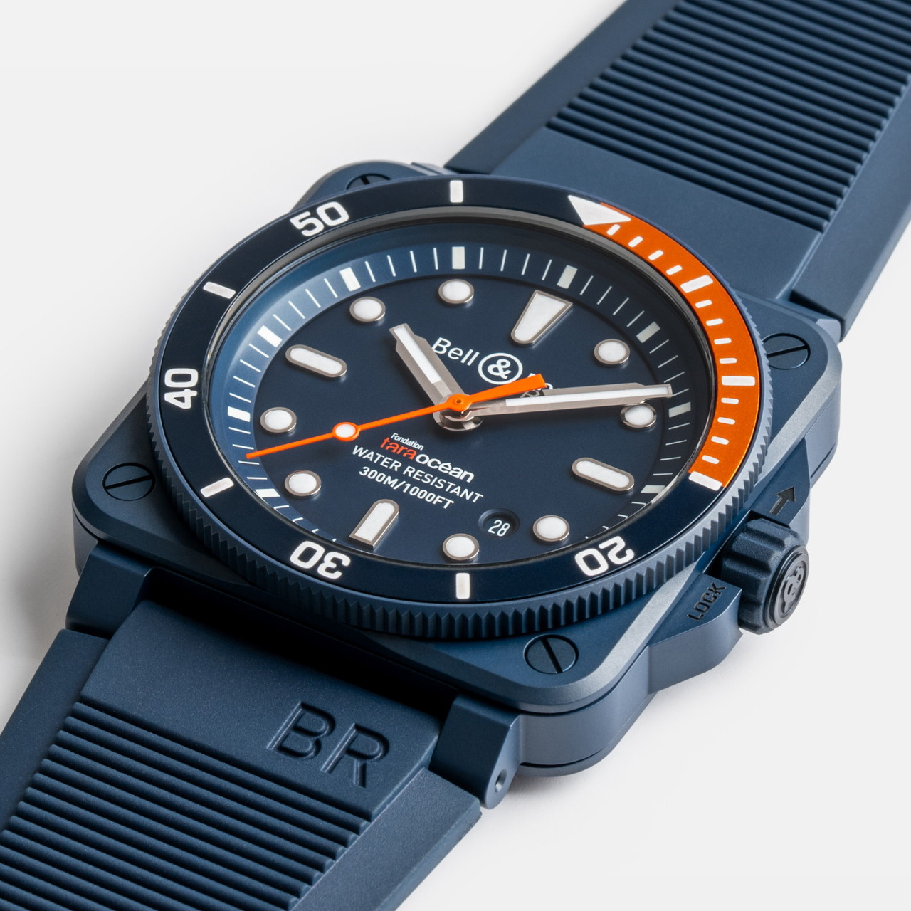 BR 03-92 ダイバータラ BR0392-D-TR-CE/SRB｜Bell & Ross - ベル＆ロス｜ウォッチ｜神戸三宮  正規時計宝飾店カミネ｜神戸三宮 正規時計宝飾店カミネ