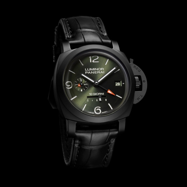 PANERAI パネライ ルミノール ディエチ ジョルニ GMT チェラミカ PAM01483