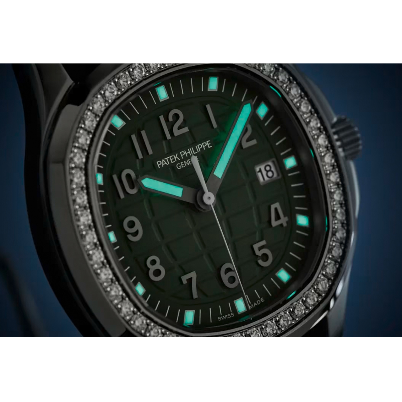 PATEK PHILIPPE アクアノート・ルーチェ 5267/200A-011