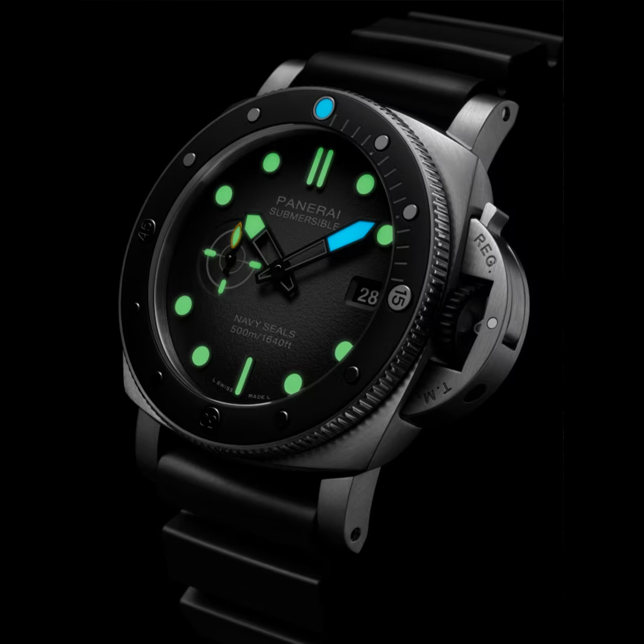 PANERAI サブマーシブル ネイビーシールズ PAM01738