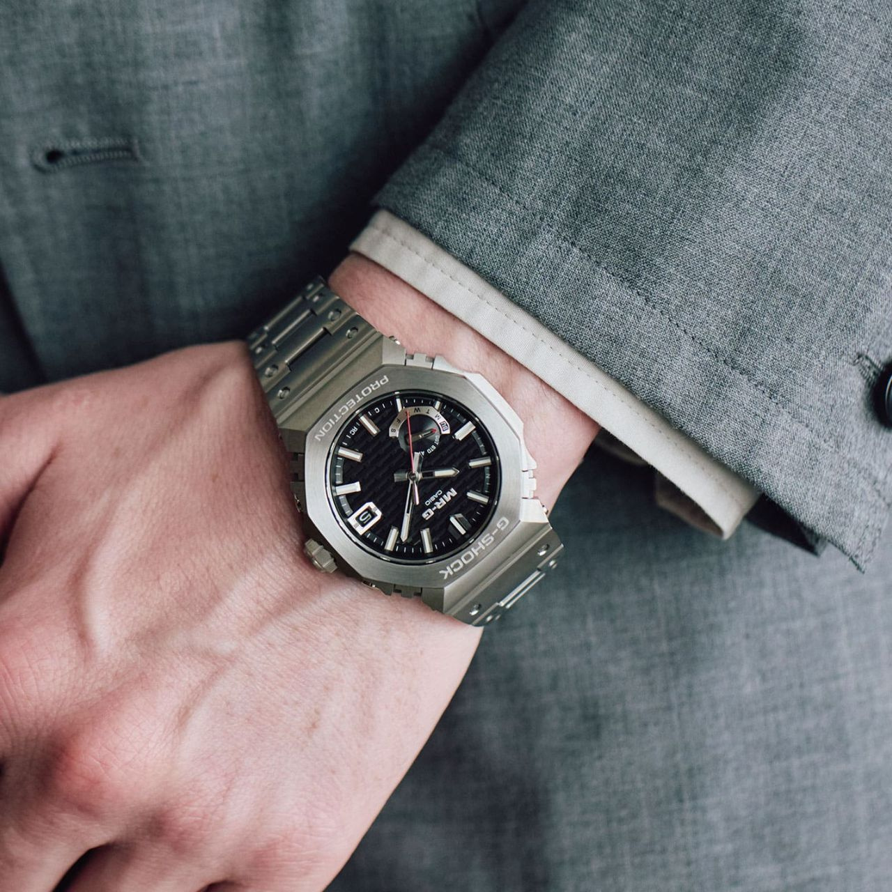 G-SHOCK MRG-B2100D-1AJR MRG-B2100D-1AJR
