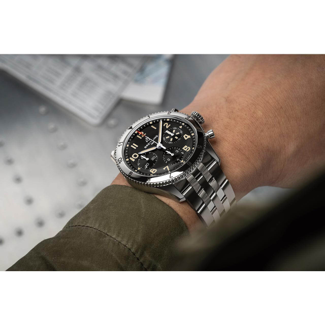 BREITLING クラシック アヴィ クロノグラフ 42 P-51 マスタング A233803A1B1A1