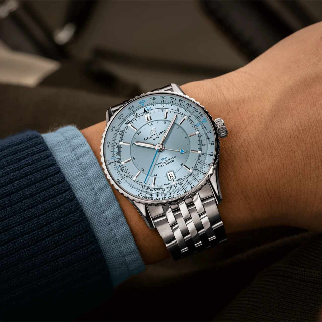 BREITLING ナビタイマー オートマチック GMT 41 A32310171C1A1