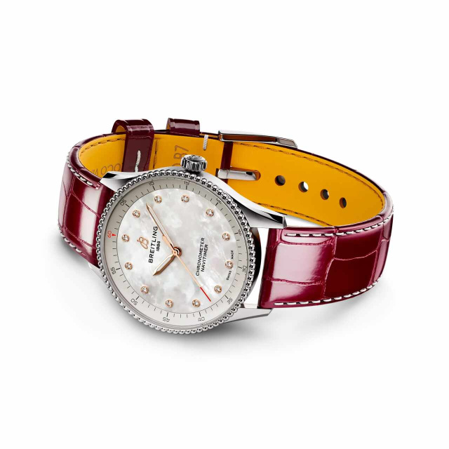 BREITLING ナビタイマー 32 A77320E61A2P2