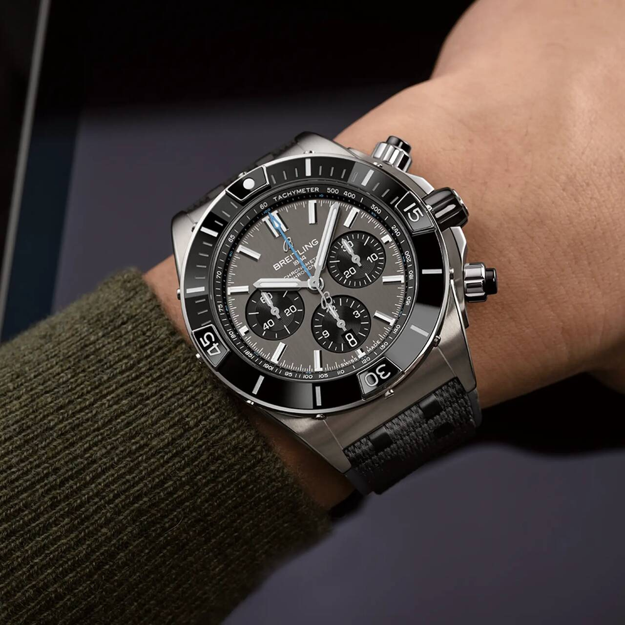 BREITLING スーパー クロノマット B01 44 EB0136251M1S1
