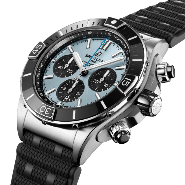 BREITLING スーパー クロノマット B01 44 PB0136251C1S1
