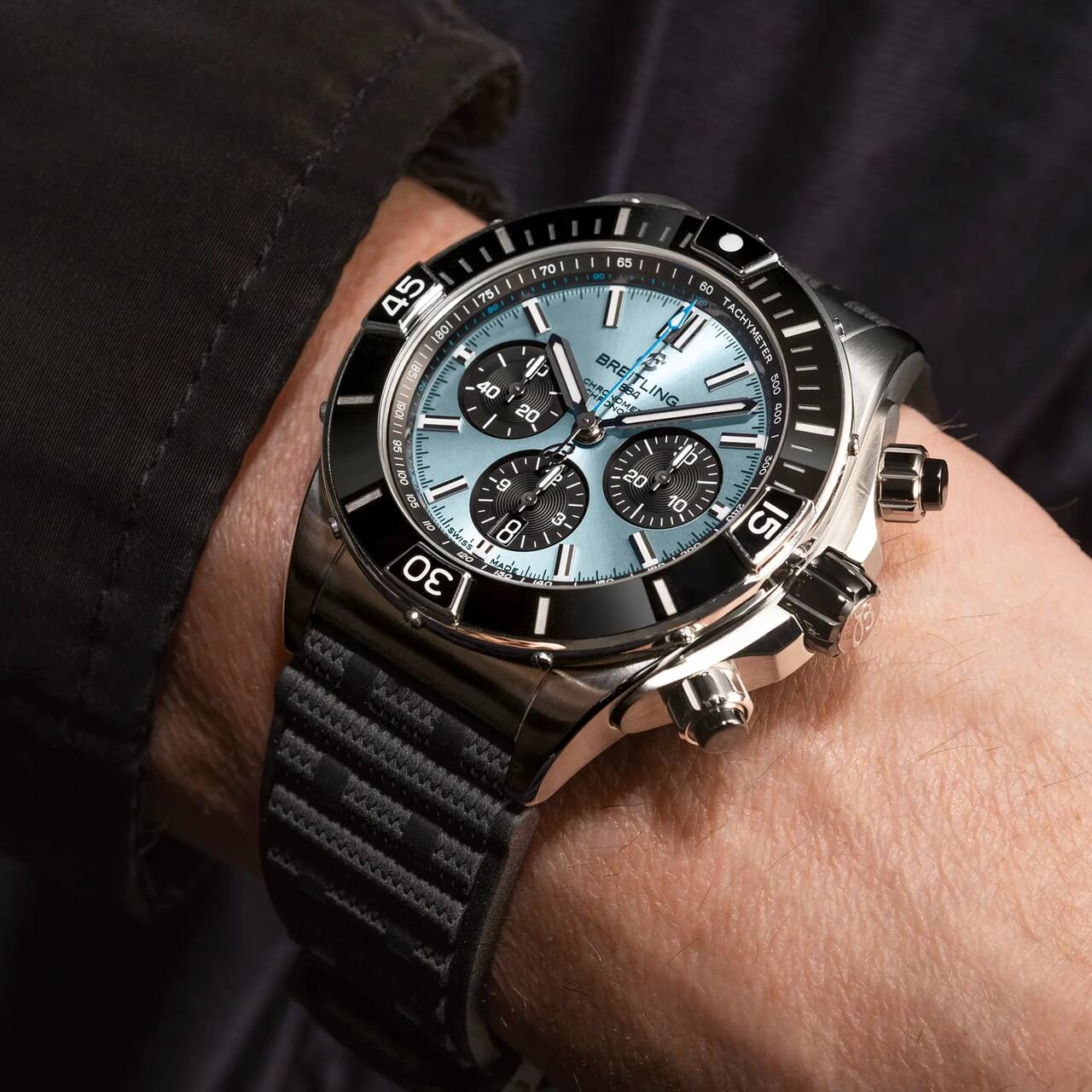 BREITLING スーパー クロノマット B01 44 PB0136251C1S1