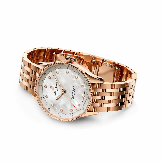 BREITLING ナビタイマー 32 R77320E61A1R1