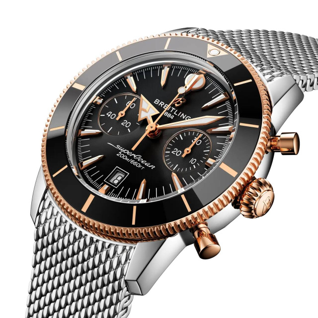 BREITLING スーパーオーシャン ヘリテージ B01 クロノグラフ 42 UB0156H11B1A1