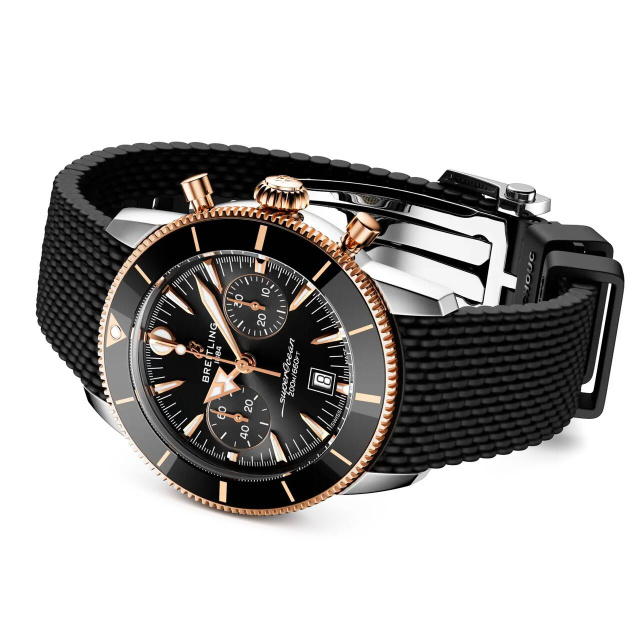 BREITLING スーパーオーシャン ヘリテージ B01 クロノグラフ 42 UB0156H11B1S1
