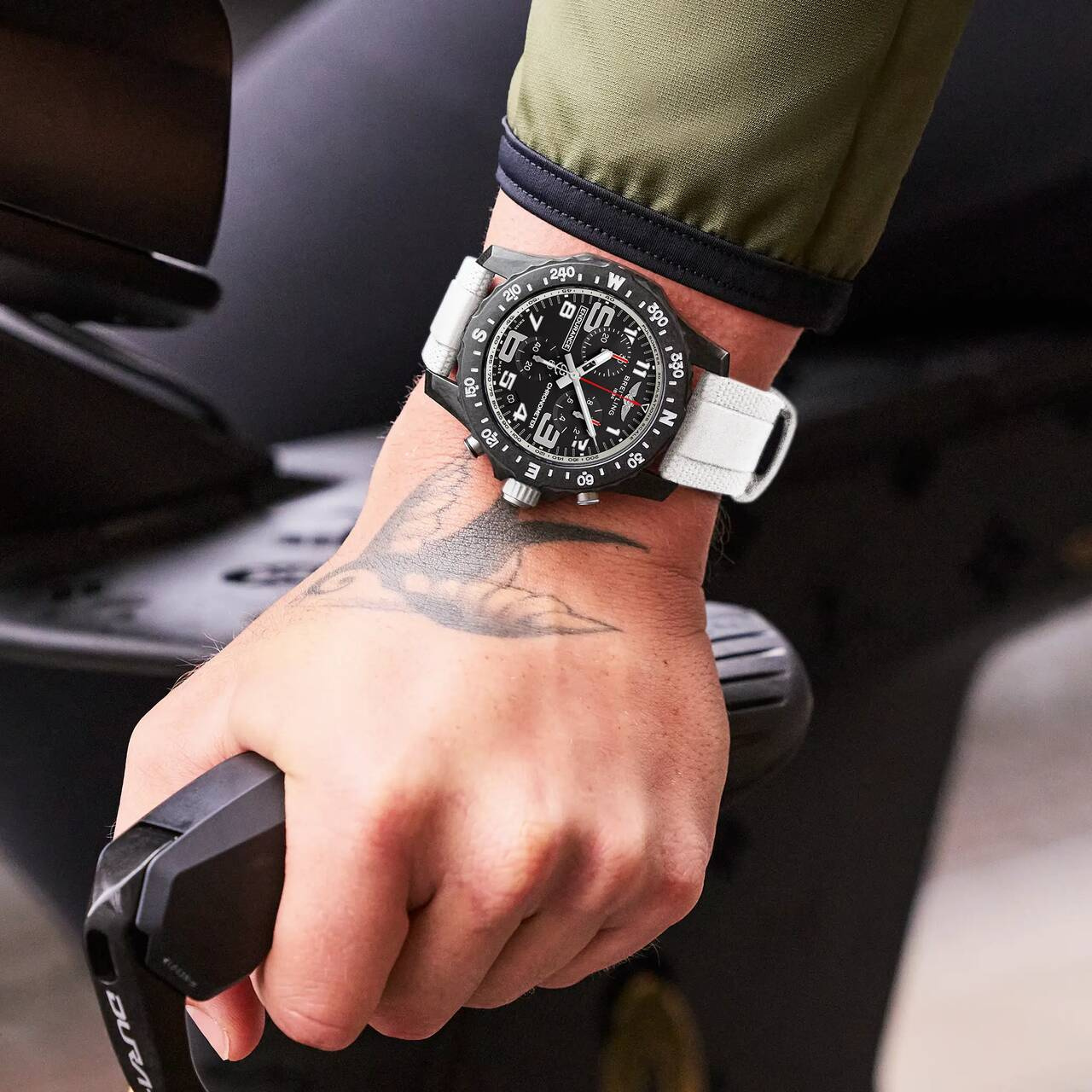 BREITLING プロフェッショナル エンデュランス プロ 44 X82310A71B1S2