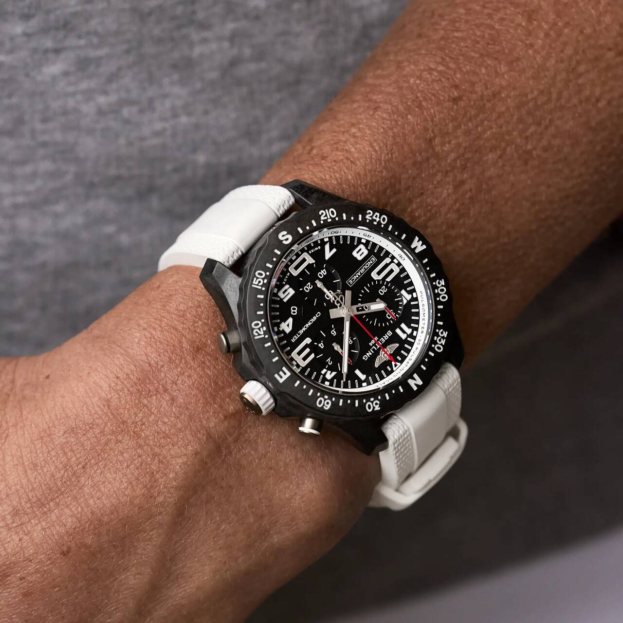 BREITLING プロフェッショナル エンデュランス プロ 38 X83310A71B1S1