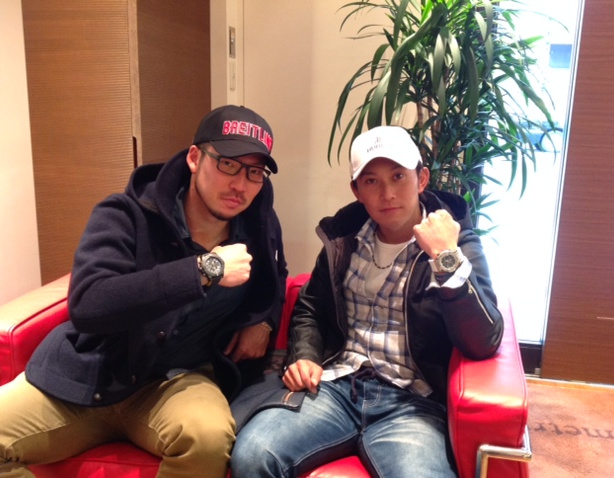 左：塚原投手  ブライトリング アベンジャー ハリケーン 右：西野投手 ウブロ クラシックフュージョン クロノグラフ